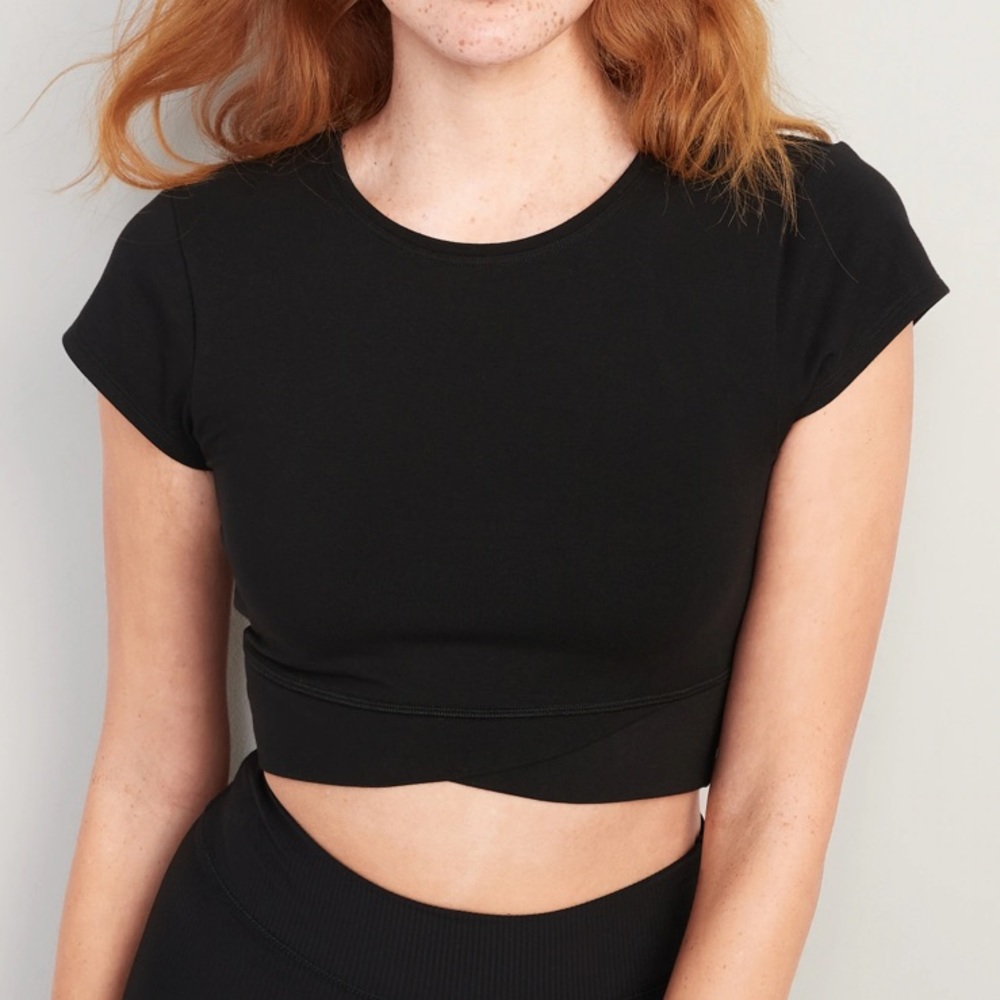 🆕 Wrap-Front Fitted Crop Top - Black